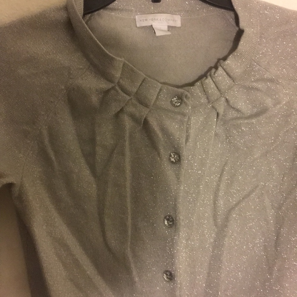 Sweater - Picture 3 of 4